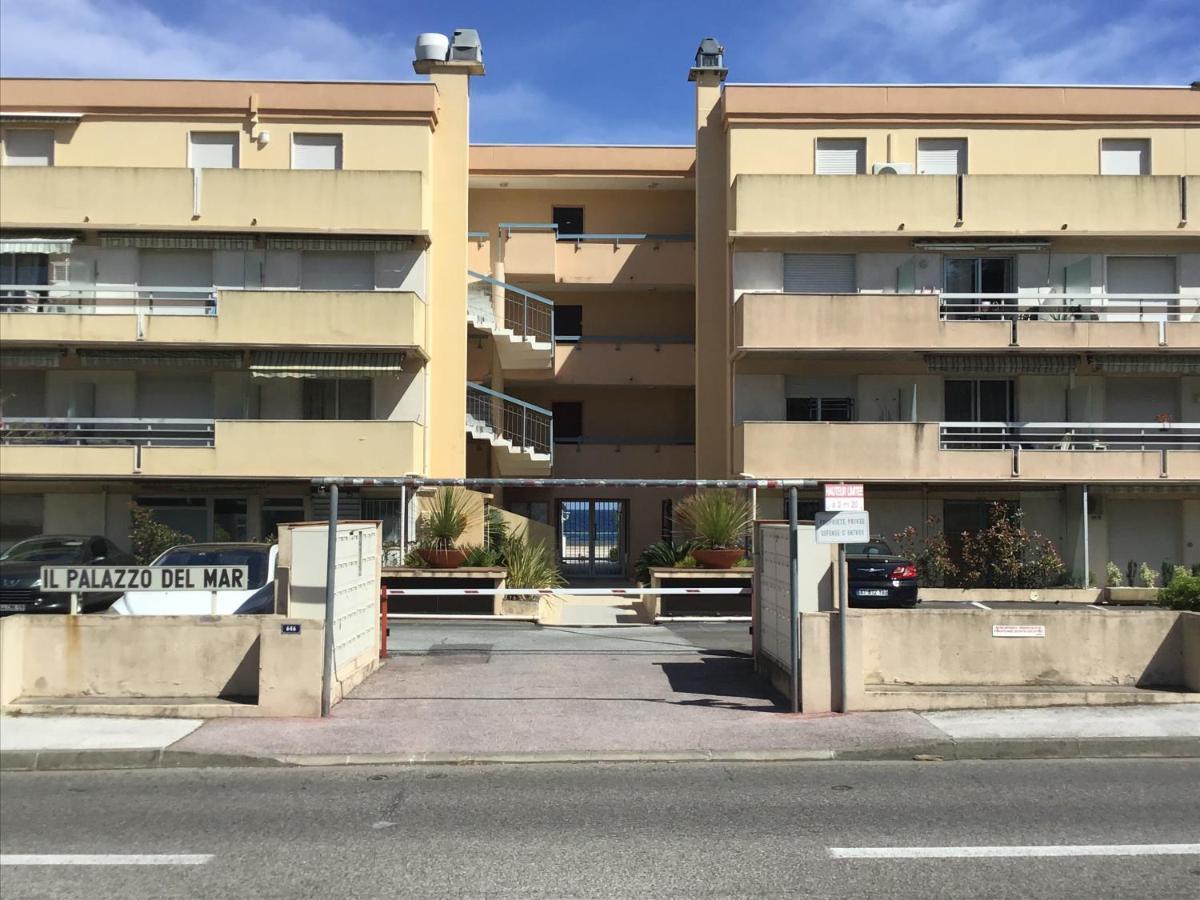Studio 207-Front De Mer Parking Prive Cavalaire-sur-Mer Zewnętrze zdjęcie