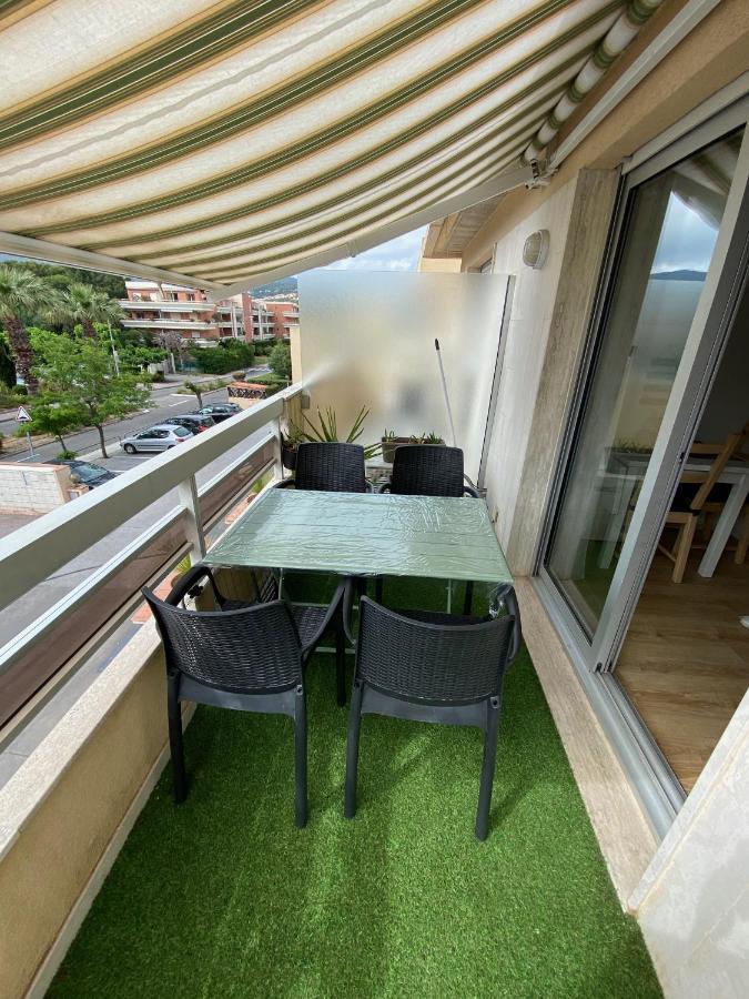 Studio 207-Front De Mer Parking Prive Cavalaire-sur-Mer Zewnętrze zdjęcie