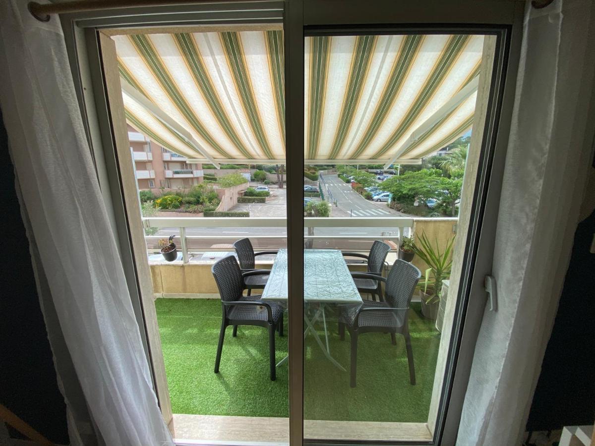 Studio 207-Front De Mer Parking Prive Cavalaire-sur-Mer Zewnętrze zdjęcie